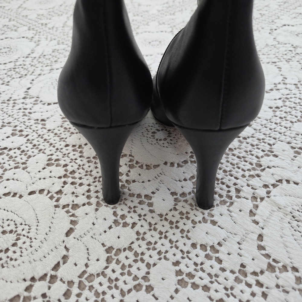 Kelsi Dagger Black Over-the-Knee Lace-Up Ruffled Cuff Stiletto Boots Size 10 - Picture 4 of 8